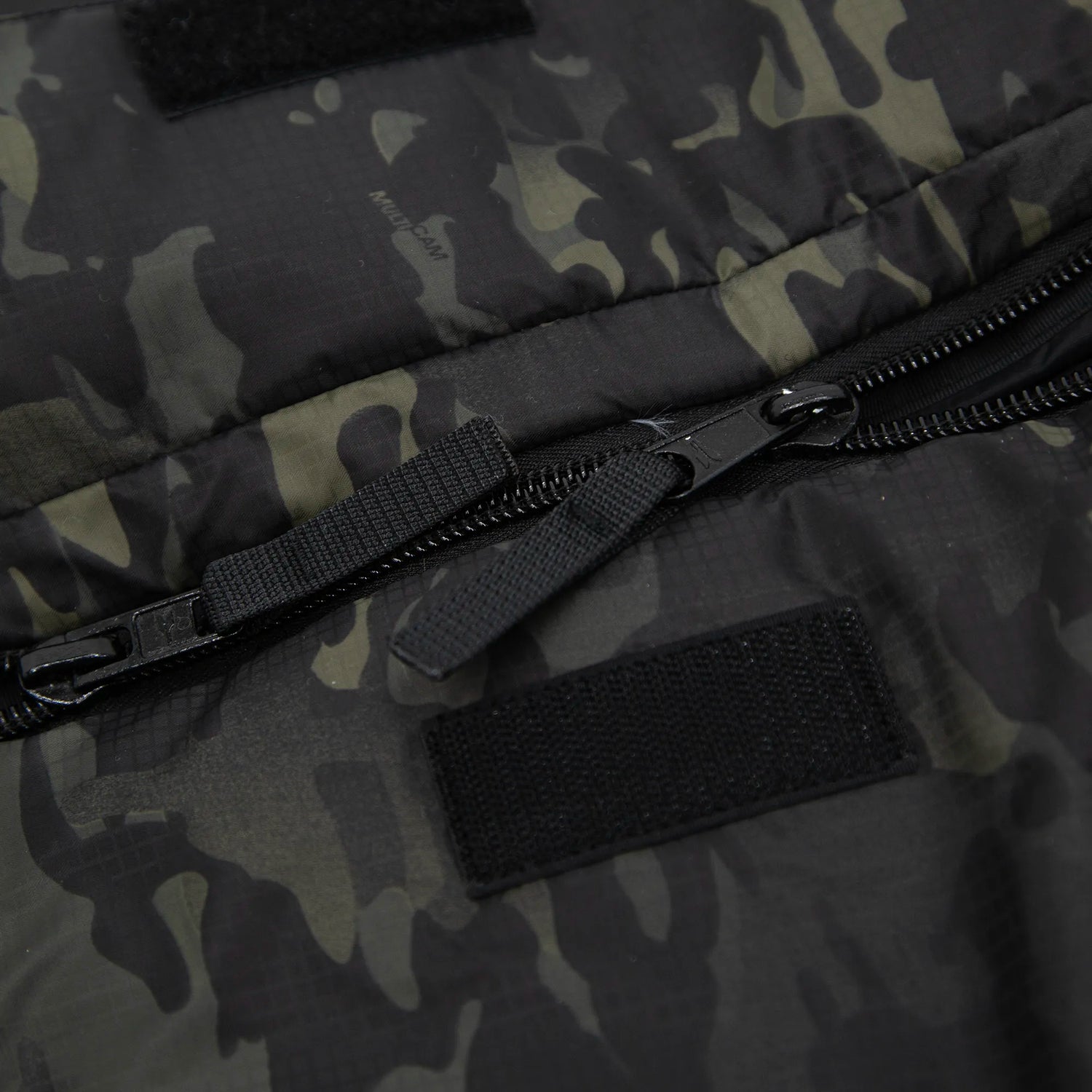 Carinthia Defence 4 M -9°C Black Multicam