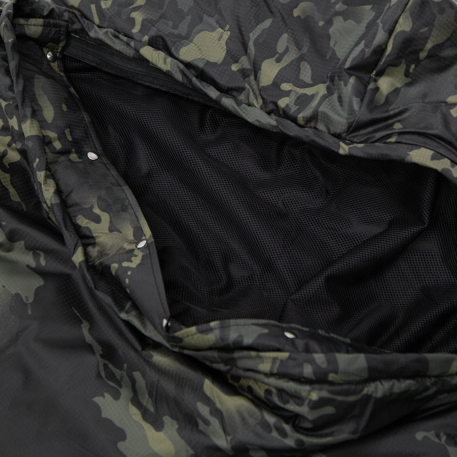 Carinthia Tropen M +5°C Black Multicam