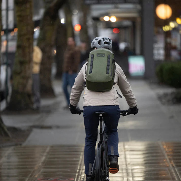 YETI Cayo™ 25 L Allwetter-Rucksack Black