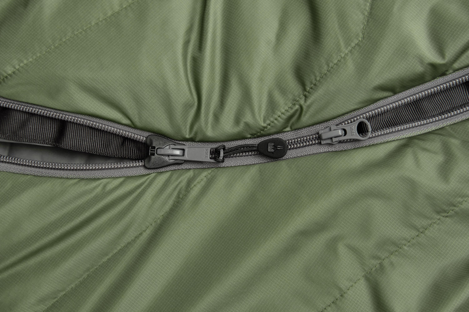 Grüezibag Biopod Wolle Survival Ice XXL Wide -12 °C