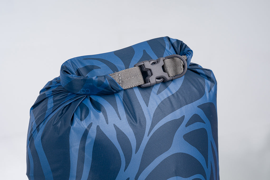 Cocoon Drybag Hyperlight 5L Blue Leaves