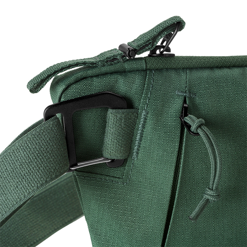 Eagle Creek Stash RFID Sling Bag Grass Green