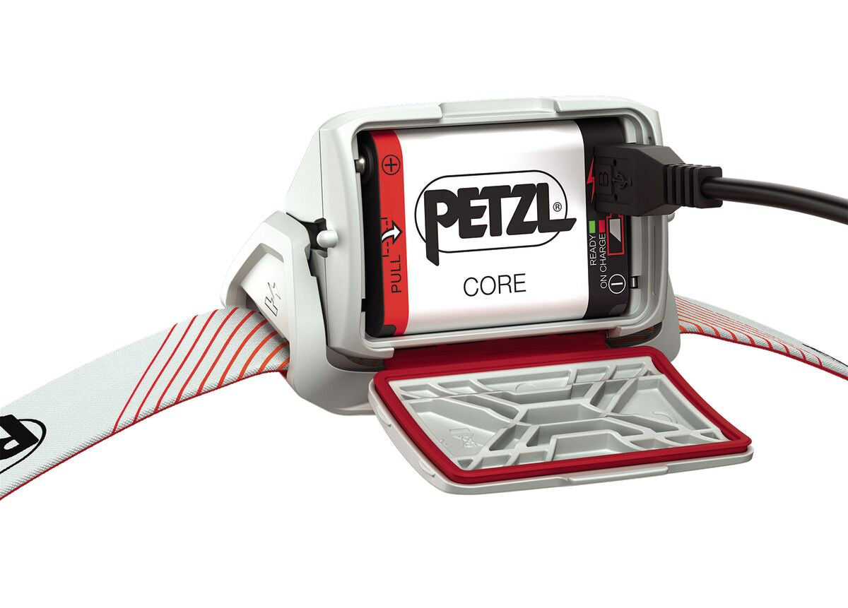 Petzl ACTIK® CORE Black – Leistungsstarke, aufladbare Stirnlampe mit Rotlicht (625 Lumen)