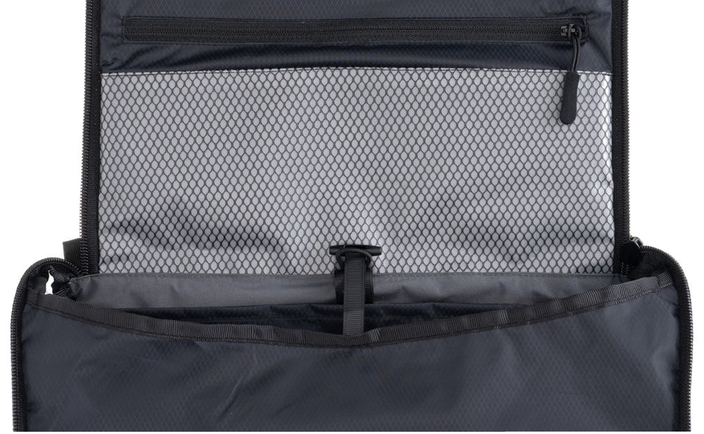 Cocoon Toiletry Kit Allrounder Light L phantom black/star grey