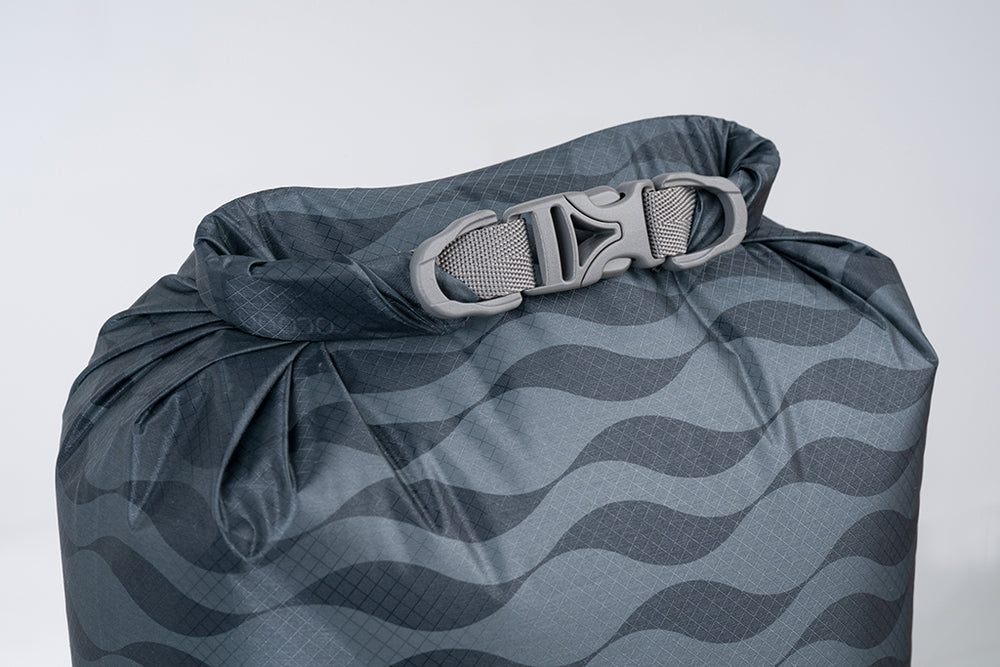 Cocoon Drybag Ultralight 8L Grey Waves