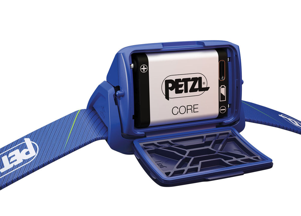 Petzl TIKKA® CORE Blau – Kompakte & aufladbare Stirnlampe mit Rotlicht (450 Lumen)