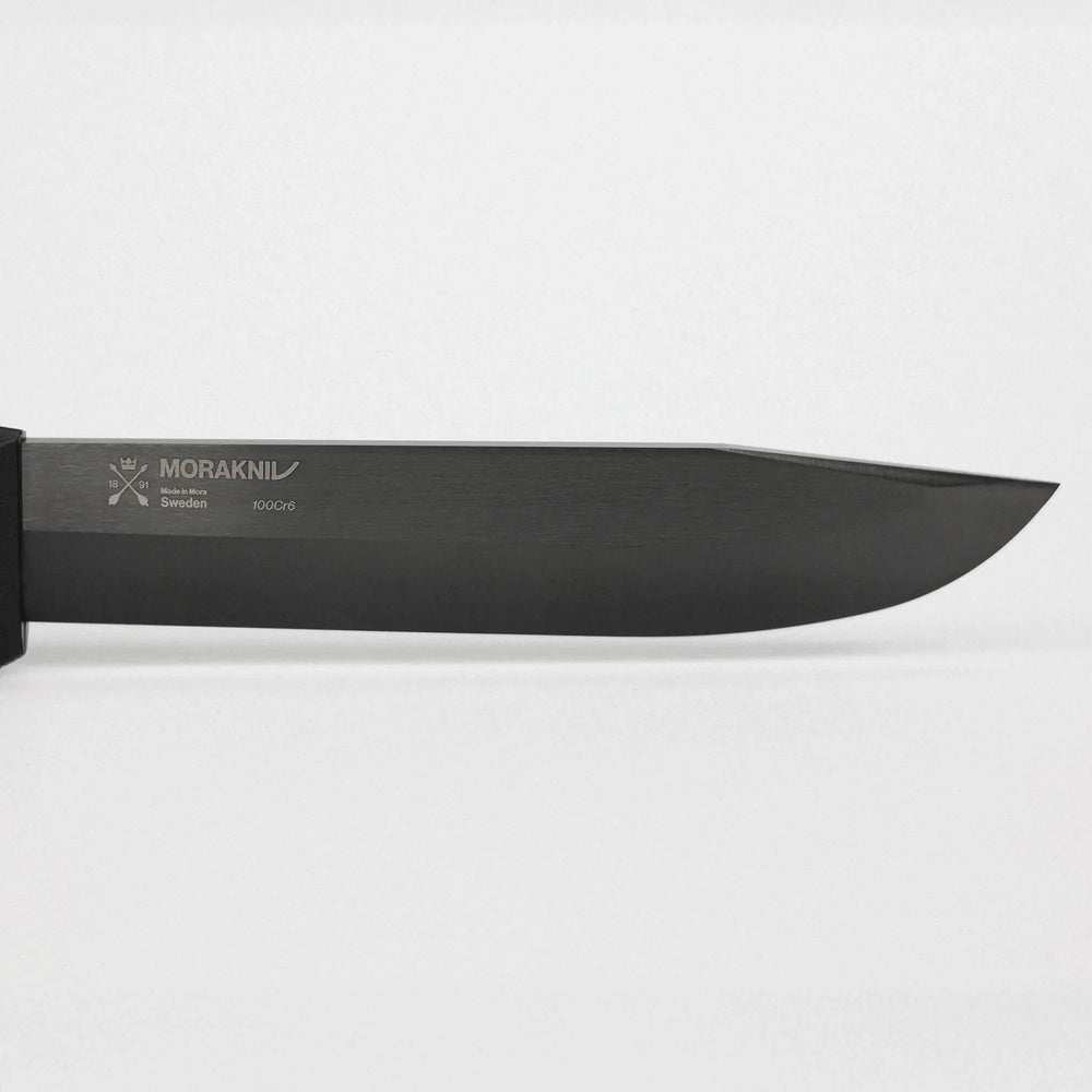 Morakniv Mörkret Black Blade (C) – Carbonstahl Survivalmesser mit DLC-Beschichtung | 302 g