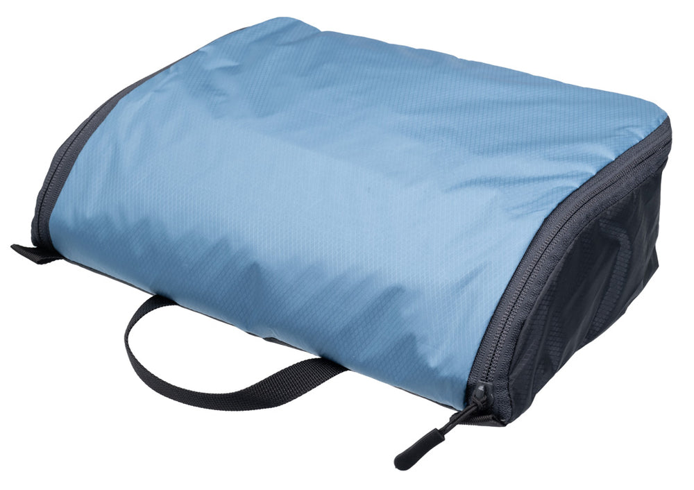 Cocoon Toiletry Kit Allrounder Light L ash blue/phantom black