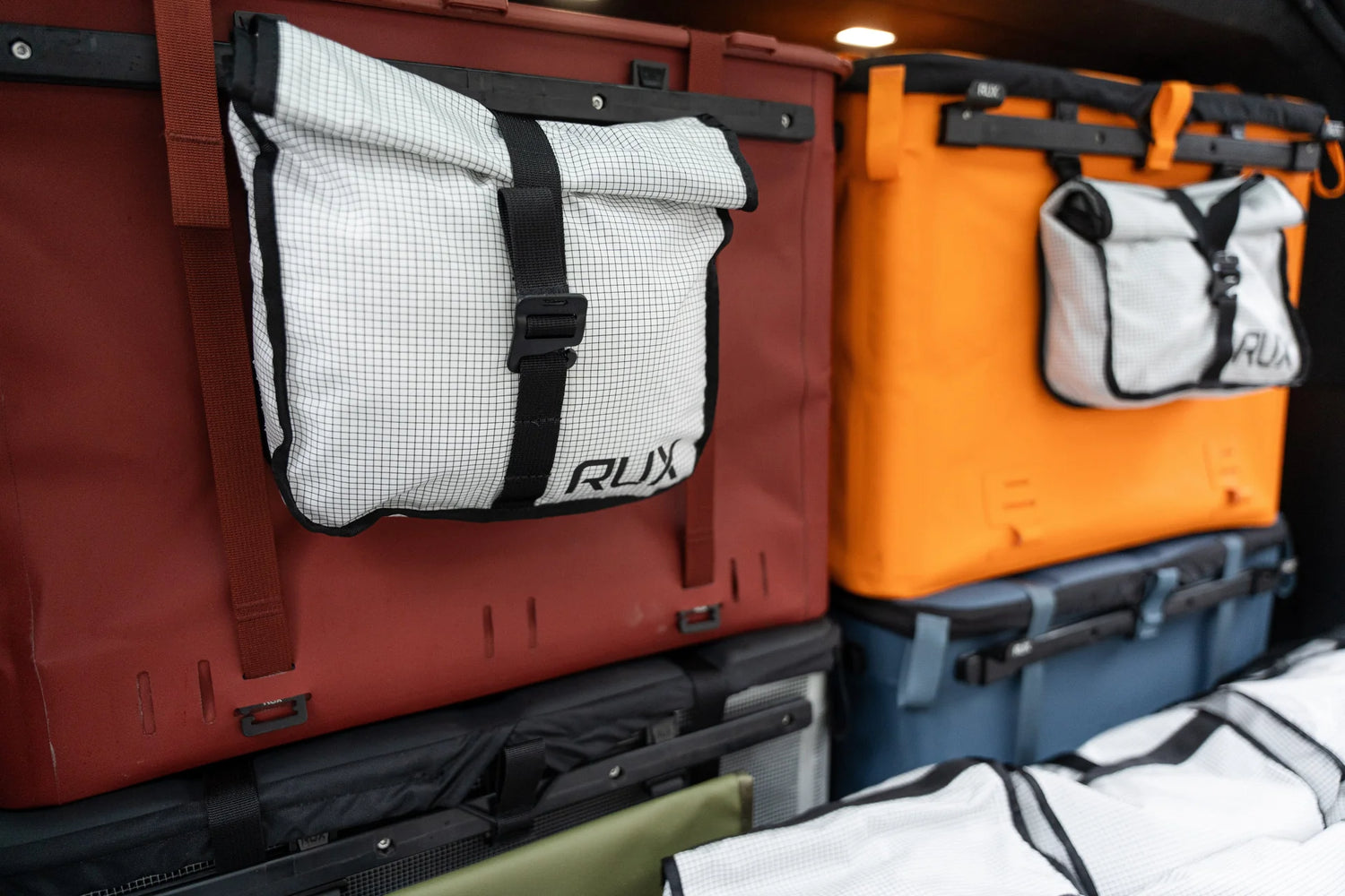 RUX Packing Pocket 2L White with Black Grid