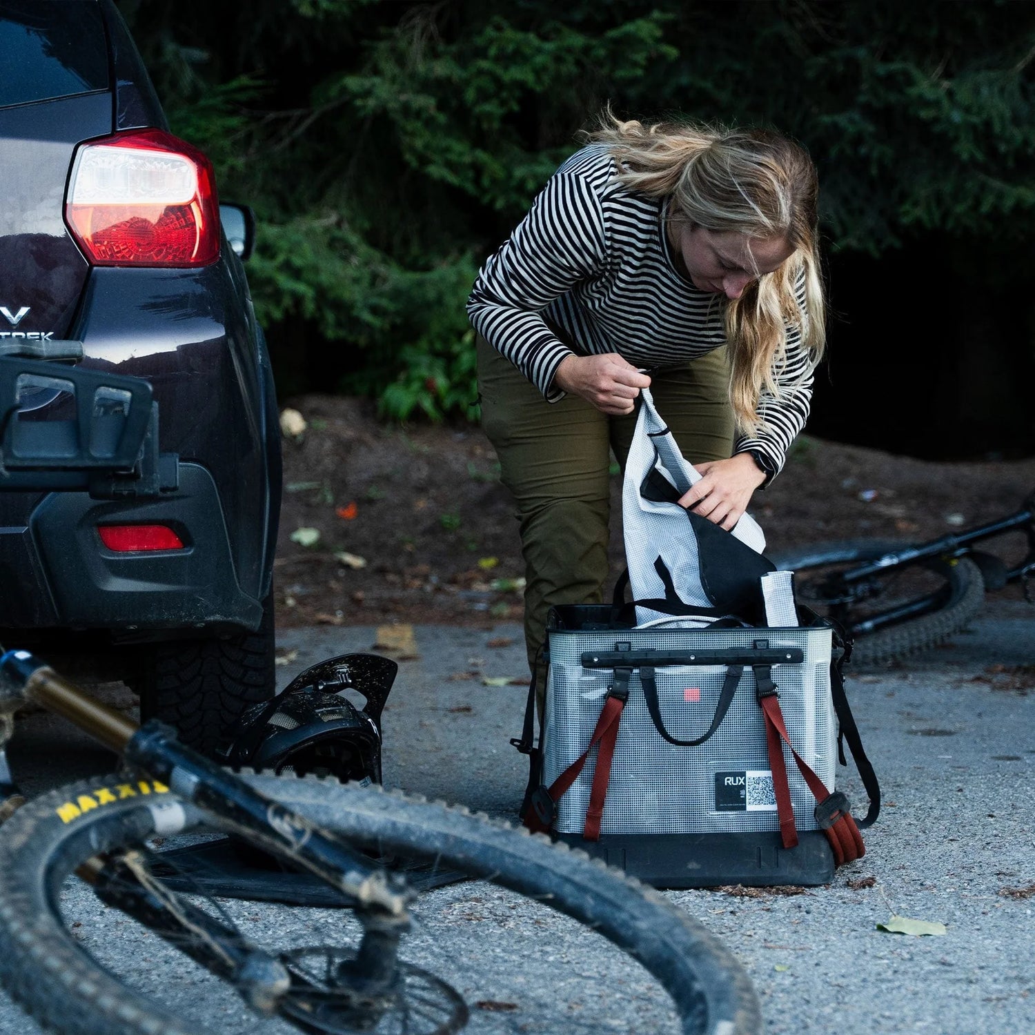 RUX Packing Bag 20L White with Black Grid